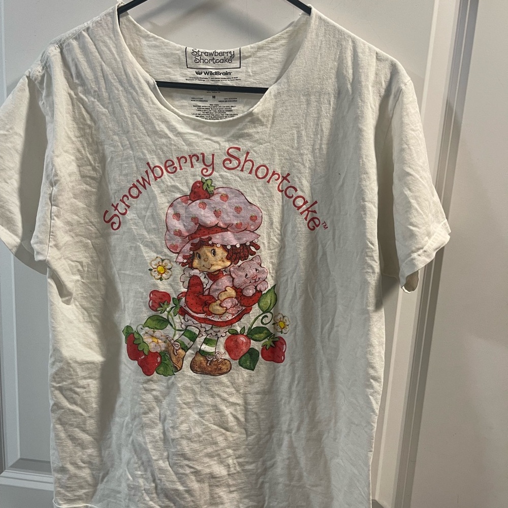 Strawberry Shortcake White Graphic Tee - Short Sleeve